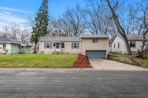 4519 Washington St, Minneapolis, MN 55421-2255