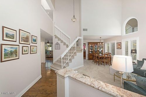 4206 Lost Springs Dr, Calabasas CA  91301-5326 exterior