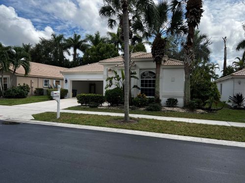 9846 Arbor View Dr, Boynton Beach FL  33437-5932 exterior