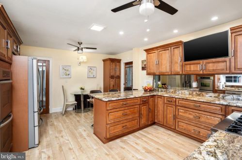 848 Riverside Ave, Trenton NJ 08618-5318 exterior