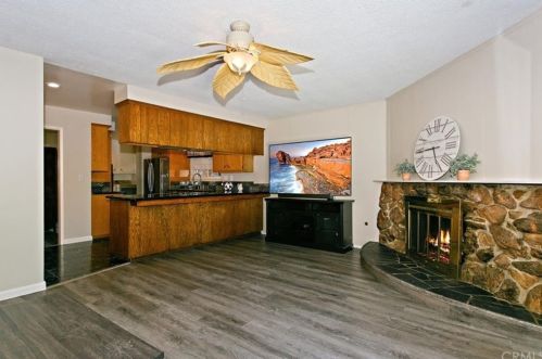 9342 Los Angeles St, Bellflower CA  90706-4446 exterior