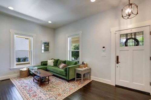 319 Pleasant St, Grass Valley, CA 95945-6605