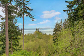 16832 69th Pl, Lynnwood WA  98037-2736 exterior