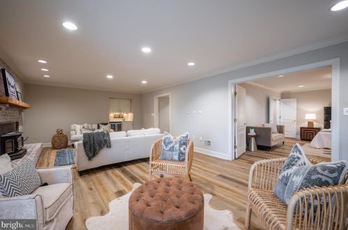 281 Golden Woods Ct, Great Falls VA  22066-4152 exterior