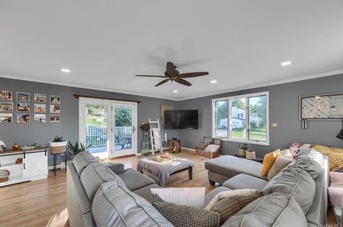 67 Stowe Dr, Poughquag NY  12570-4929 exterior