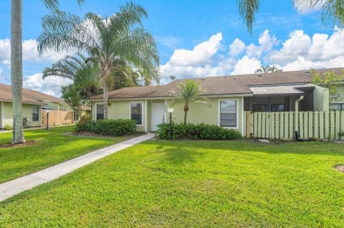 4375 Willow Pond Cir, West Palm Beach, FL 33417-8249