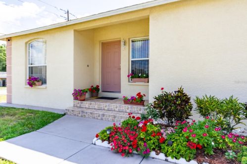 6195 28th St, Saint Petersburg, FL 33712-4527