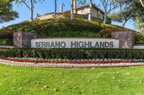 20981 Oakville, El Toro CA  92630-7075 exterior