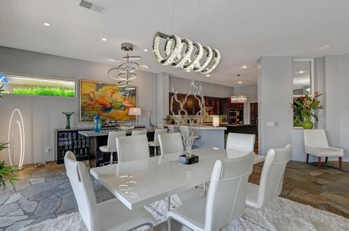 88 Kavenish Dr, Rancho Mirage CA  92270-3247 exterior