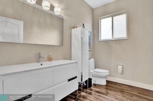 13305 32nd St, Hollywood FL 33027-3911 exterior