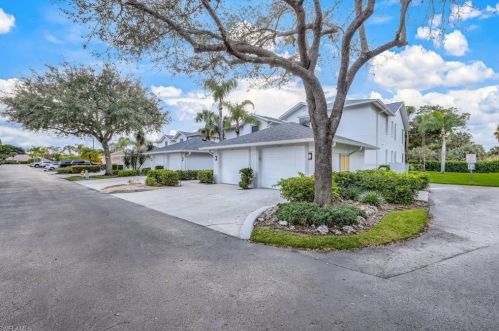 1345 Charleston Square Dr, Naples, FL 34110-9122