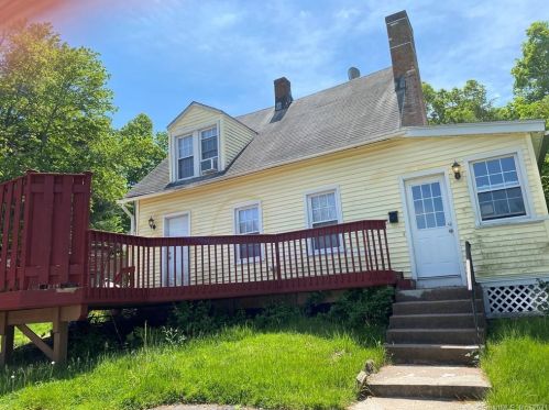 25 Greenwood Dr, Manchester, CT 06042-3435