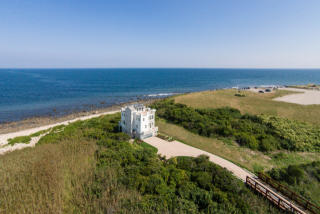 1444 Ocean Rd, South Kingstown RI  02882-6200 exterior