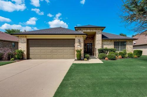 9704 Pepperwood Trl, Denton, TX 76207-8631