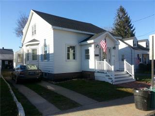 236 Lighthouse Rd, New Haven CT  06512-4313 exterior