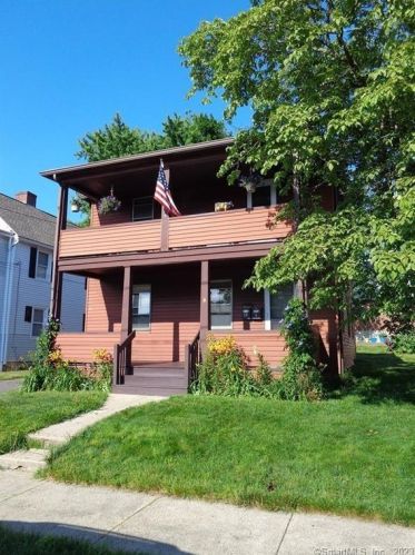 8 Willoughby St, Bristol, CT 06010-3550