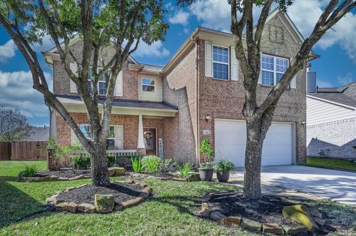 2724 Mystic Cove Ln, Pearland, TX 77584-6518