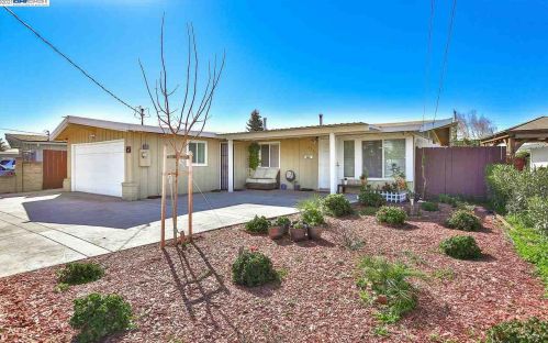 27517 Orlando Ave, Hayward, CA 94545-4750
