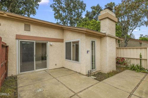 681 Nandina Pl, Oxnard CA 93036-1911 exterior