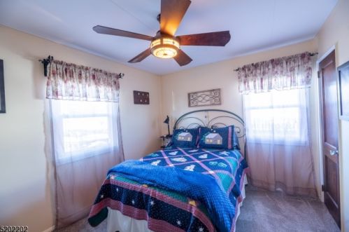 129 15th Ave, Manville NJ  08835-1609 exterior