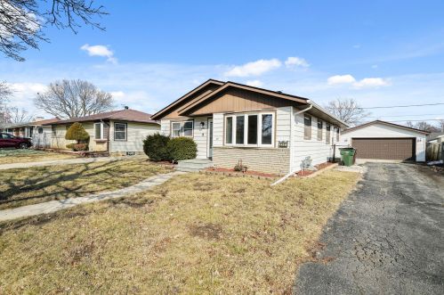 3241 90th St, Sturtevant WI  53177-2718 exterior