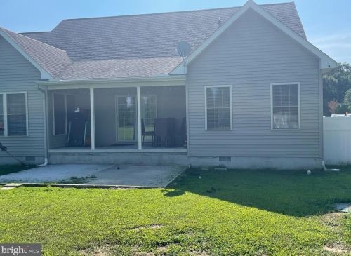 911 Little Brooke Ln, Seaford DE  19973-4851 exterior