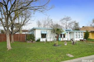 2101 Red Robin Ln, Sacramento, CA 95821-4515