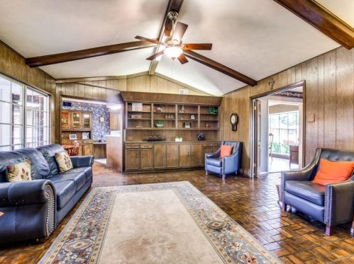 7268 Fernmeadow Dr, Dallas TX  75248-5605 exterior