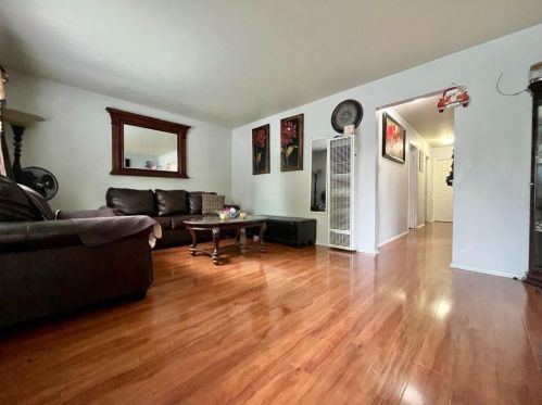1557 Ebener St, Redwood City, CA 94061-2912
