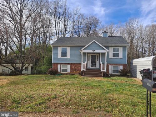 10702 Bent Tree Dr, Fredericksburg, VA 22407-1625