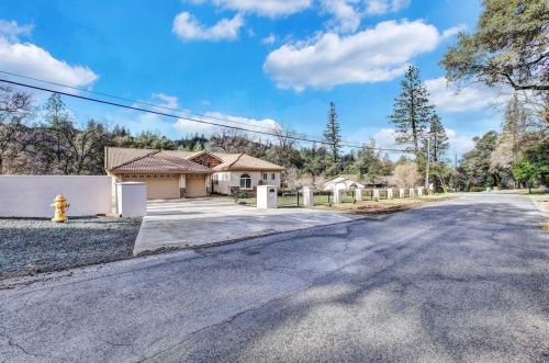 18959 Siesta Dr, Lake Wildwood CA  95946-8917 exterior