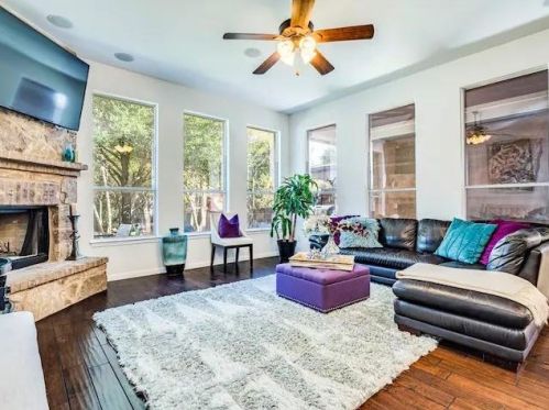 12529 Enchanted Forest Dr, Austin TX  78727-5805 exterior
