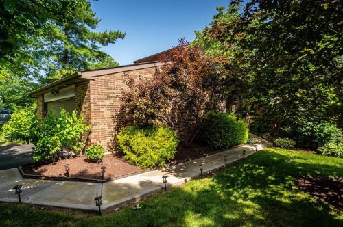 82 Carpenters Rdg, Cincinnati, OH 45241-3244