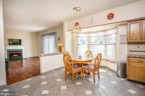 109 Joan Dr, Collegeville PA  19426-1958 exterior