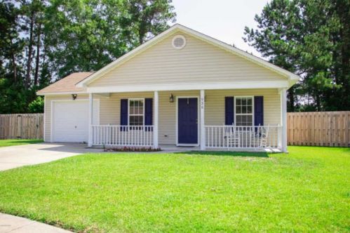 936 Bobby Brown Cir, Belville, NC 28451-9416