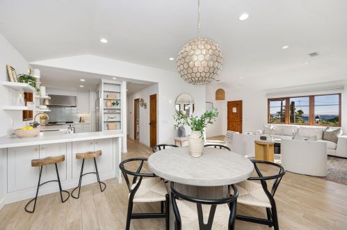 1047 Cheltenham Rd, Santa Barbara CA  93105-2236 exterior