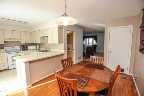 202 Route 27, Raymond NH  03077-2254 exterior