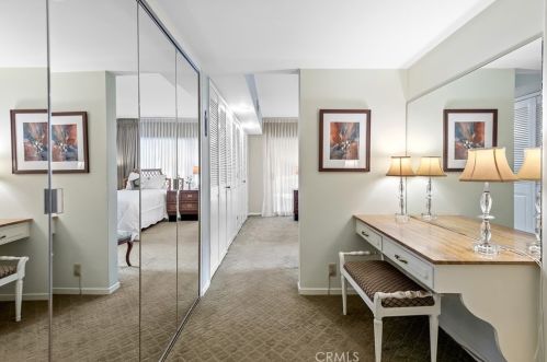 3870 Carpenter Ave, North Hollywood CA  91604-3729 exterior