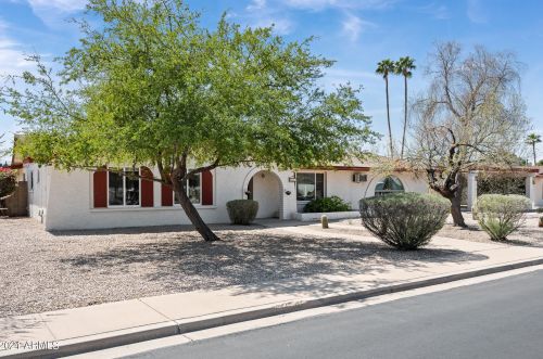 1631 Huber St, Mesa, AZ 85203-3930