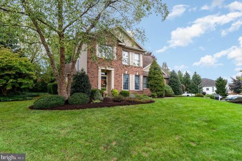 1098 Country Club Rd, Camp Hill, PA 17011-1036