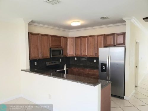 16903 34th St, Hollywood FL  33027-4540 exterior