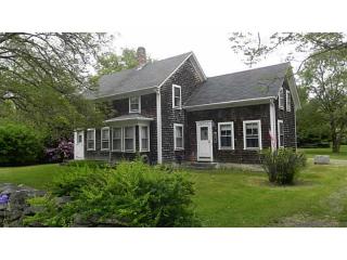 40 Sylvia Rd, Tiverton, RI 02878-2810