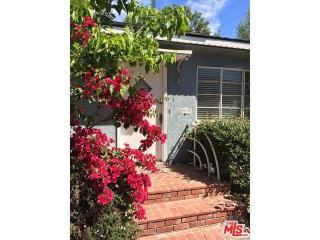 10915 Moorpark St, North Hollywood CA  91602-2207 exterior