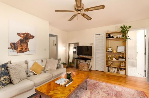 10 Osage Dr, Crotonville NY  10562-3815 exterior