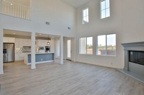 7796 Spring Hill St, Chino CA  91708-7606 exterior