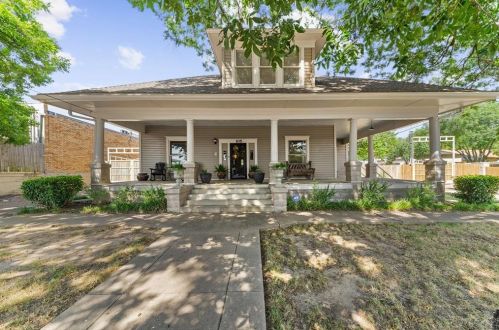 105 Merrimac St, Weatherford, TX 76086-3127