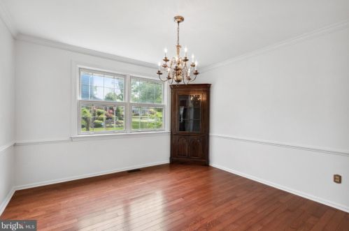 1526 Megan Cir, Blue Bell PA  19422-3625 exterior