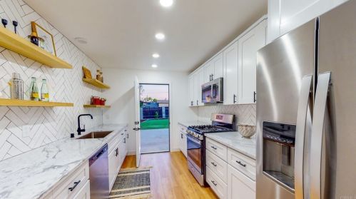 9518 Domer Rd, Santee CA  92071-2511 exterior