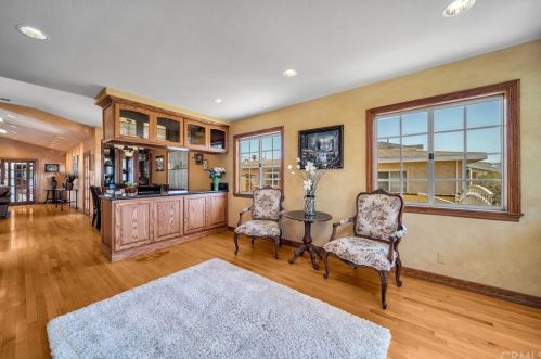 5031 Mindora Dr, Torrance, CA 90505-2142