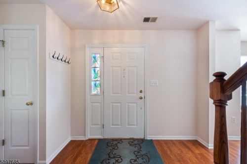 309 Enclave Ln, Bedminster, NJ 07921-1916